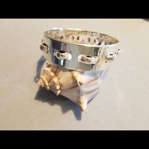 Unique solid sterling silver bangle bracelet !